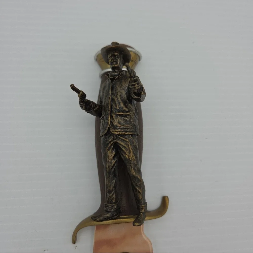 John Wayne Collectable Western Legend Plaque Bradford Exchange
